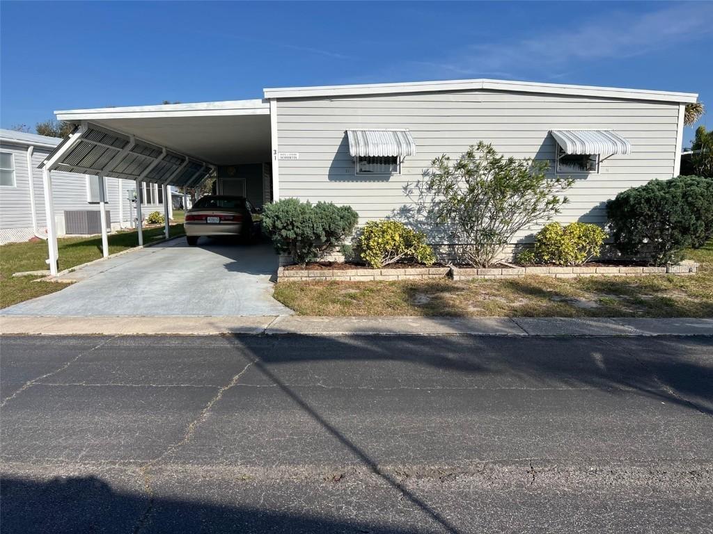 31 Thatch Palm St., Largo, FL 33770