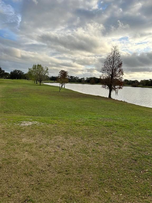 8 Bougainville Dr., Indian Lake Estates, FL 33855