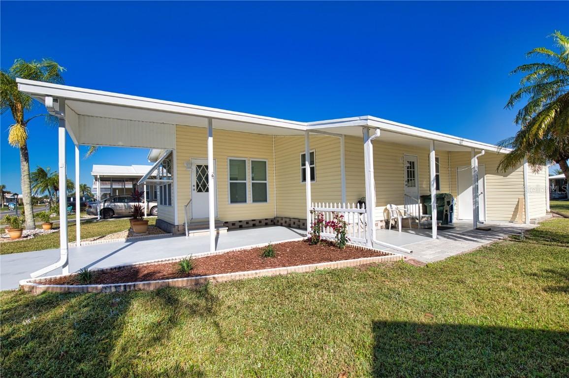 618 Iglesia Dr., North Port, FL 34287