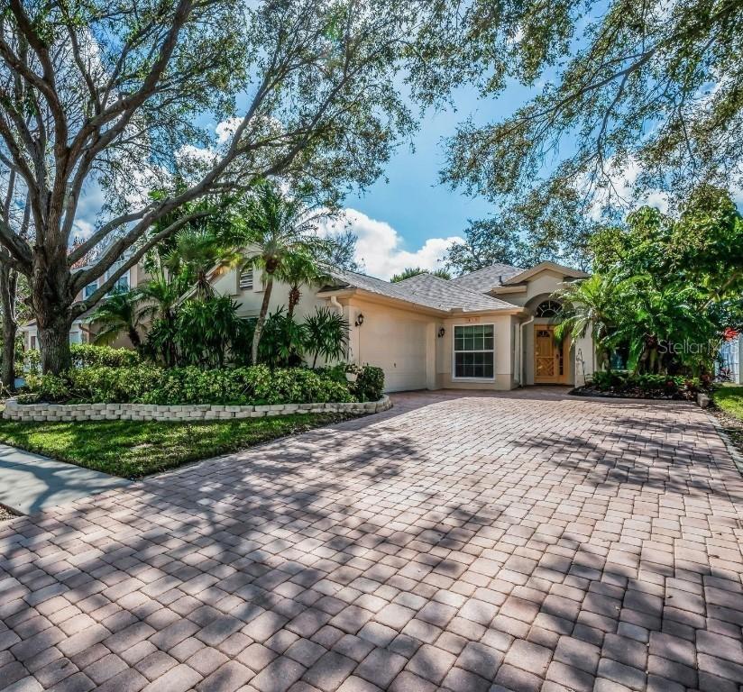 450 Liam Ave., Tarpon Springs, FL 34689