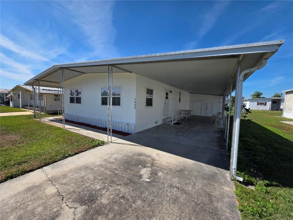 5403 Comanche St., Zephyrhills, FL 33542