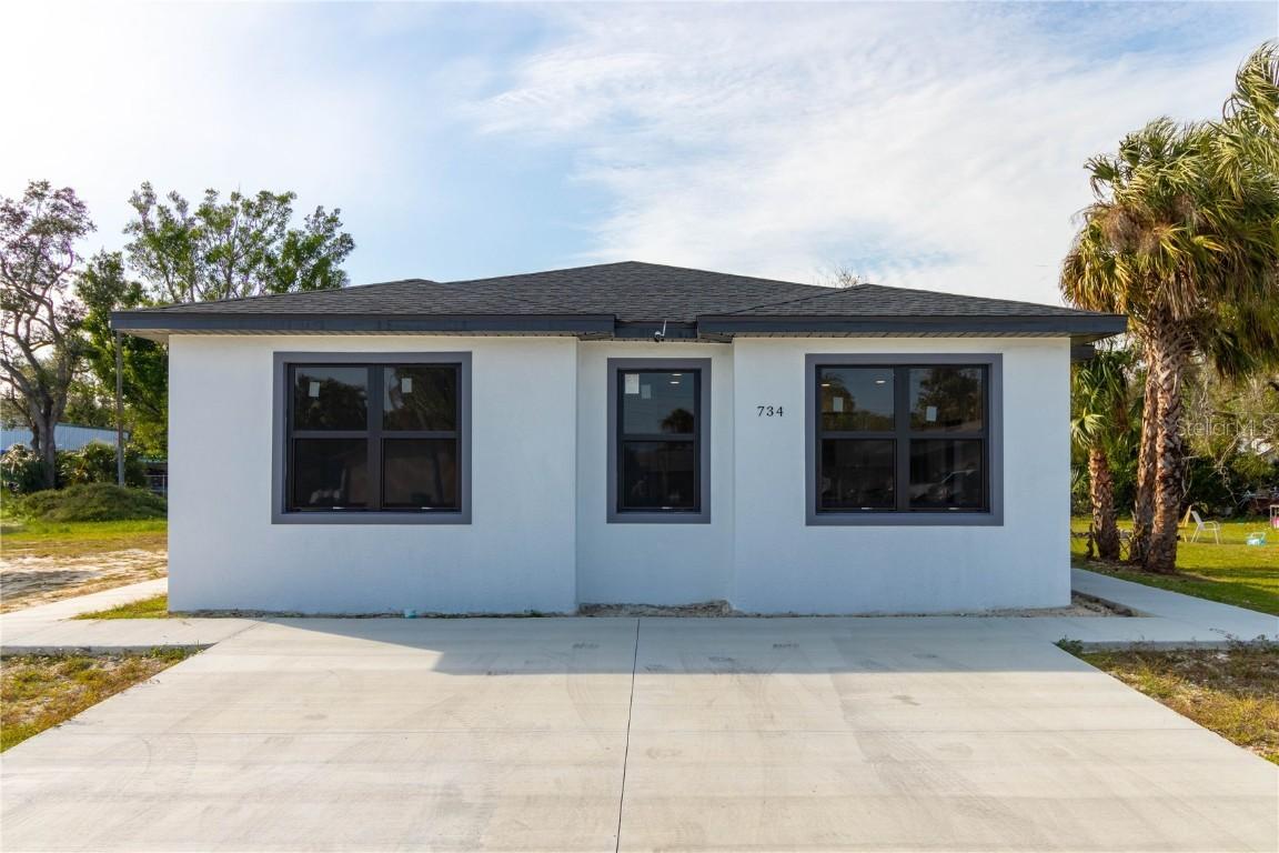 734 Veronica S Shoemaker Blvd., Fort Myers, FL 33916
