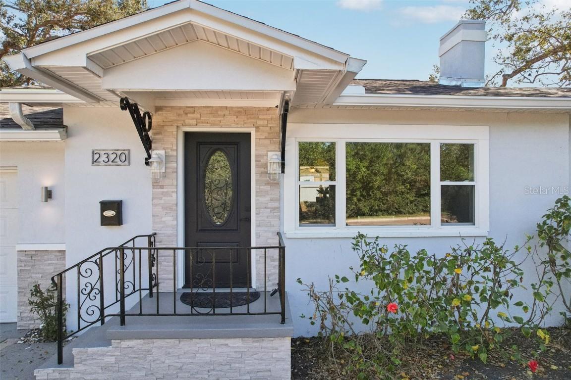 2320 E Harbor Dr., St Petersburg, FL 33705