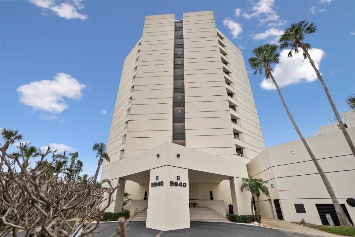 5940 Pelican Bay Plz. #1005, Gulfport, FL 33707