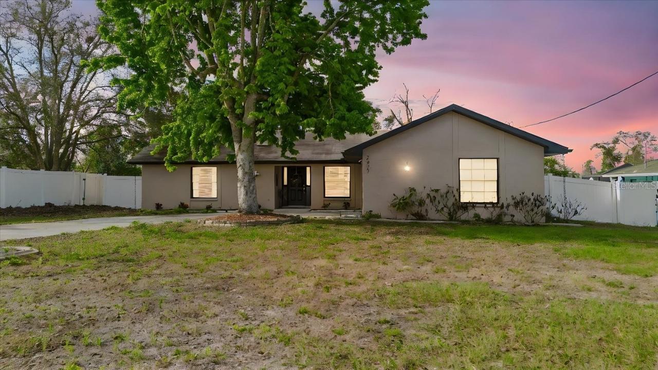2427 Comerwood Dr., Spring Hill, FL 34609