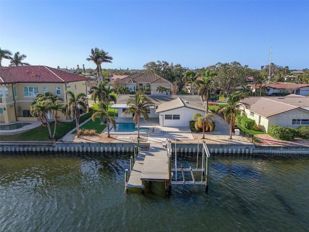 1984 Kansas Ave., St Petersburg, FL 33703