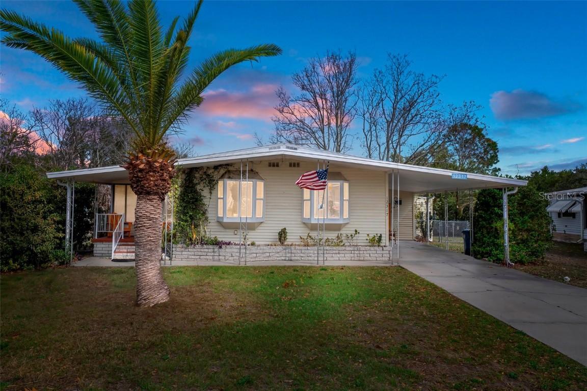 12317 Hallmark Ave., Brooksville, FL 34613