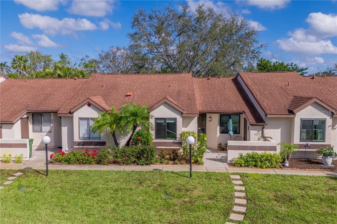 6004 36th Avenue Cir. #B, Bradenton, FL 34209