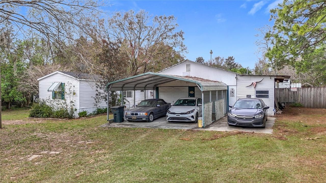 8523 Hamster Dr., Zephyrhills, FL 33540