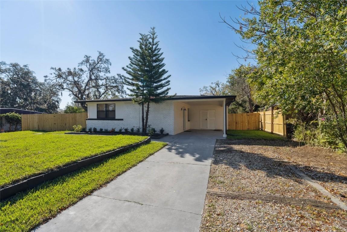 205 Mission Hills Ave., Temple Terrace, FL 33617