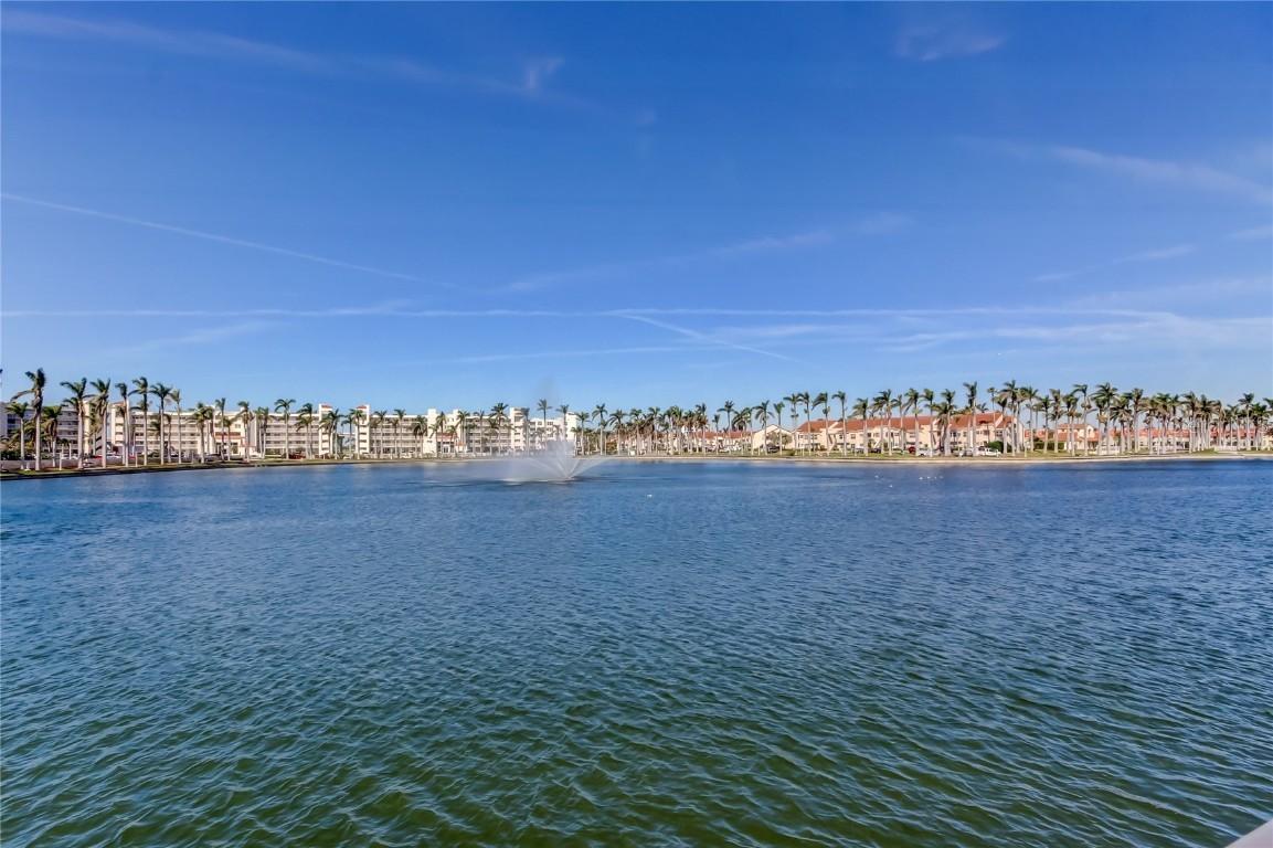 6290 Bahia Del Mar Cir. #5, St Petersburg, FL 33715