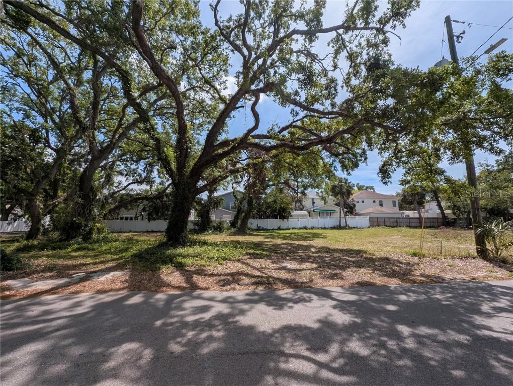 3104 W Coachman Ave., Tampa, FL 33611