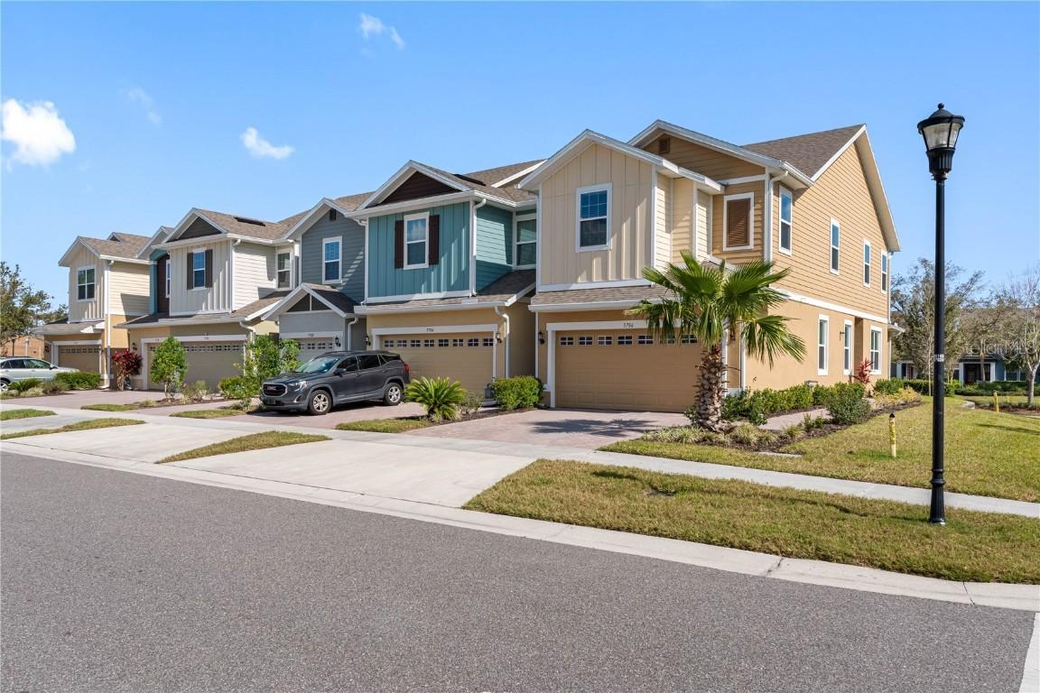 5786 Spotted Harrier Way, Lithia, FL 33547
