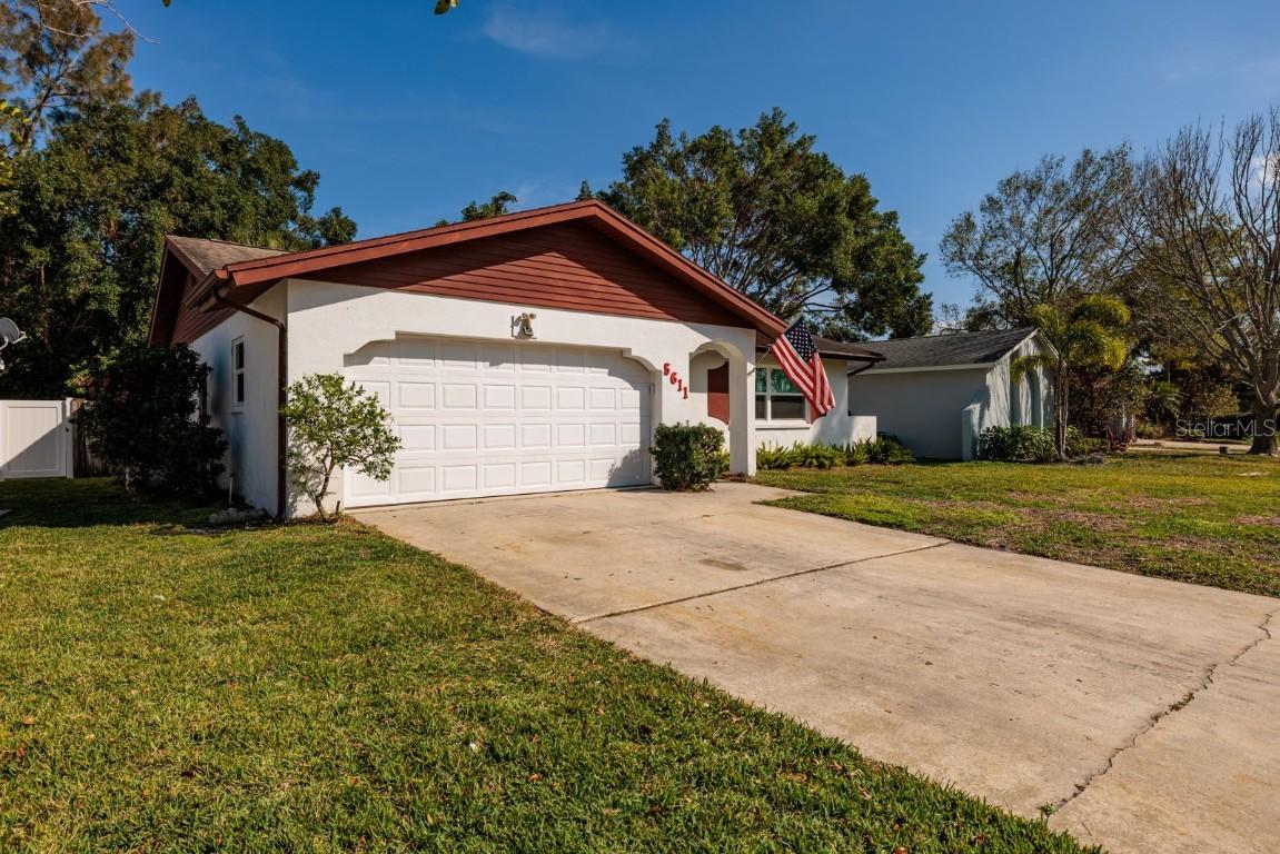 5611 Venetian Blvd., St Petersburg, FL 33703