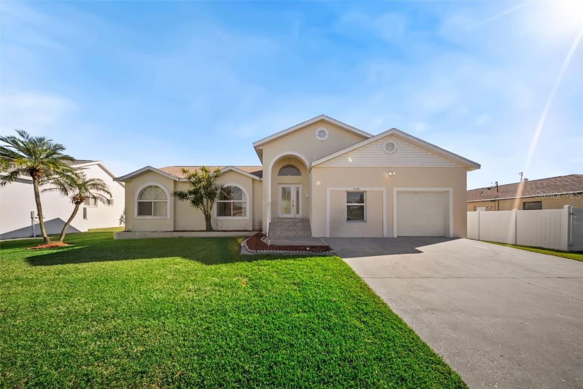 4320 51st Ave., St Petersburg, FL 33711
