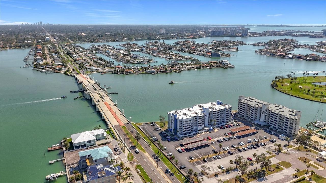 500 Treasure Island Causeway #207, Treasure Island, FL 33706
