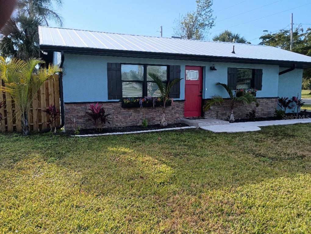 402 Mary St., Punta Gorda, FL 33950