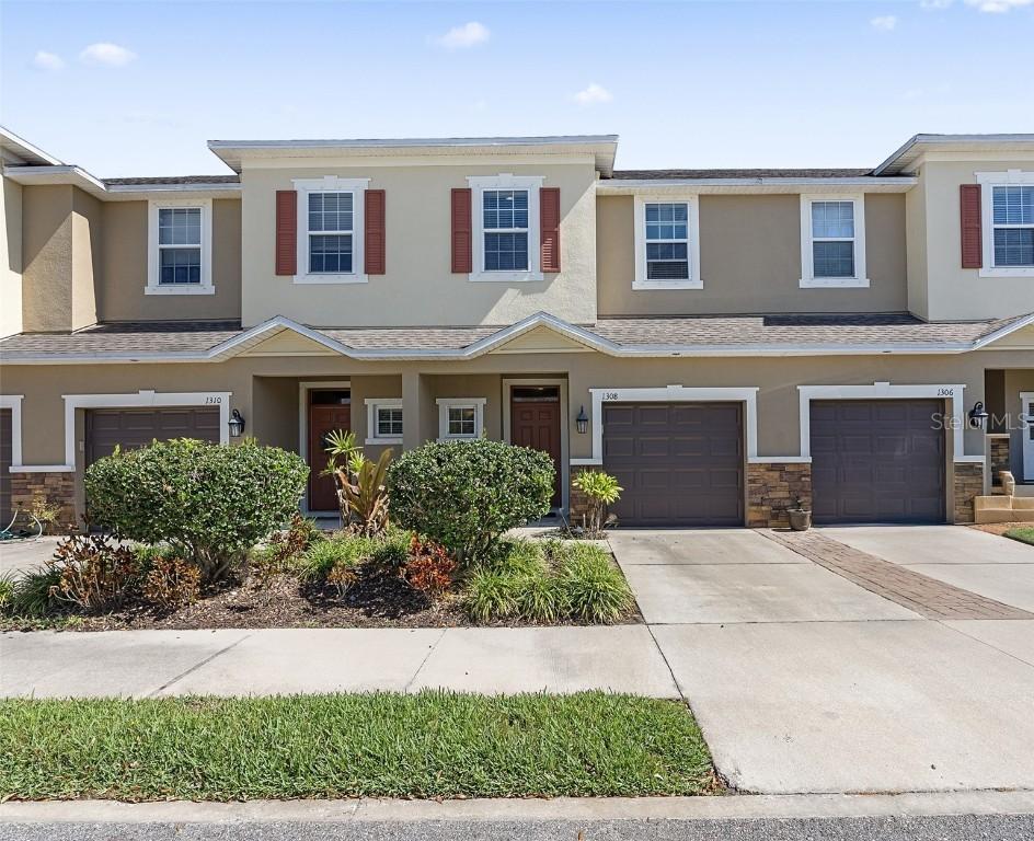 1308 Syrah Dr., Oldsmar, FL 34677