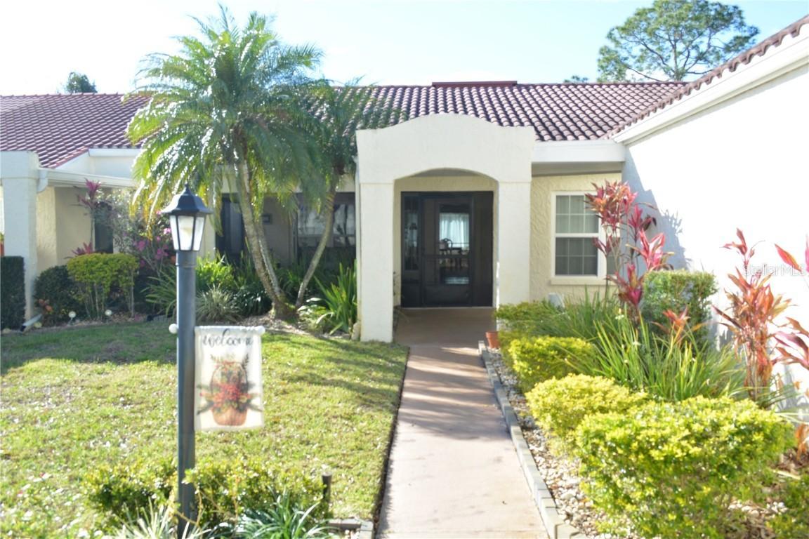 976 Madrid Dr., Palm Harbor, FL 34684