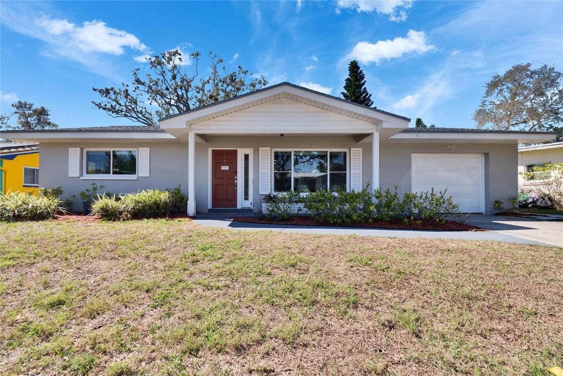 930 Dumont Dr., Dunedin, FL 34698