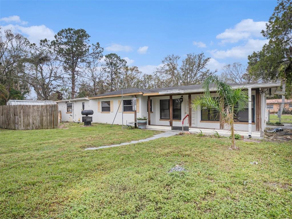 18108 Crooked Ln., Lutz, FL 33548