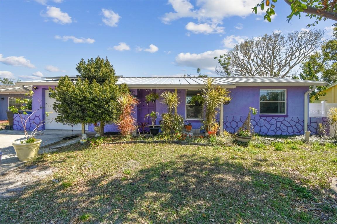 1301 Melonwood Ave., Clearwater, FL 33759