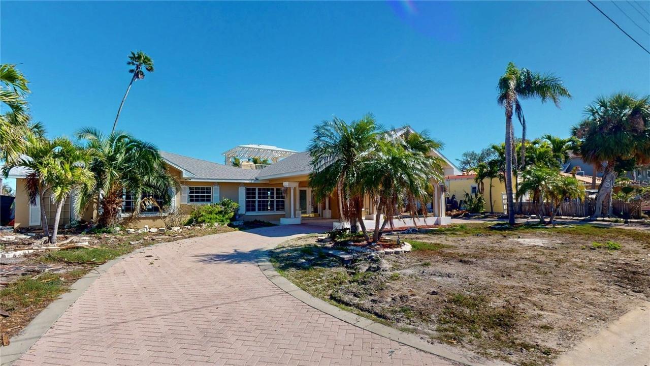 15417 2nd St., Madeira Beach, FL 33708