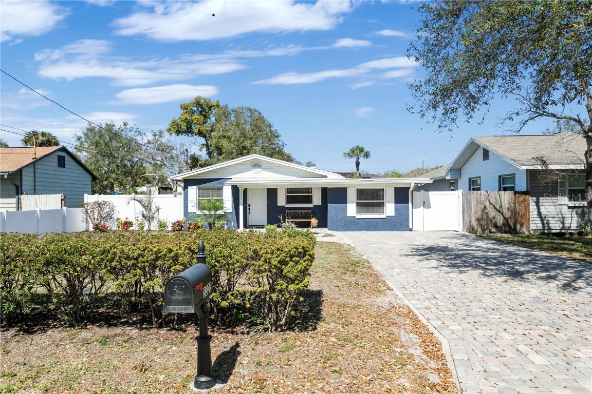 3303 W Price Ave., Tampa, FL 33611