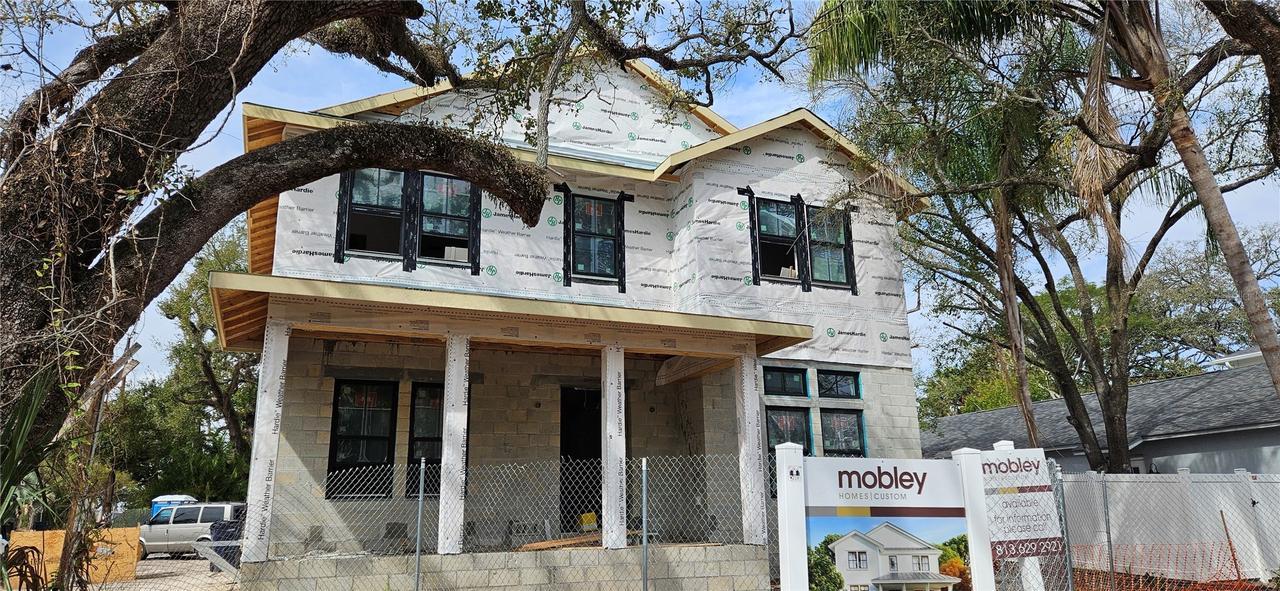 2402 N Glenwood Dr., Tampa, FL 33602