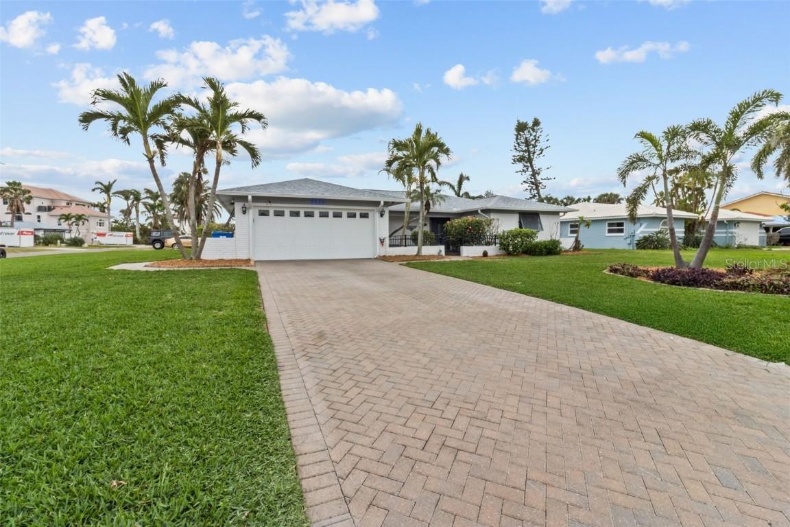 8000 13th Ave., St Petersburg, FL 33707