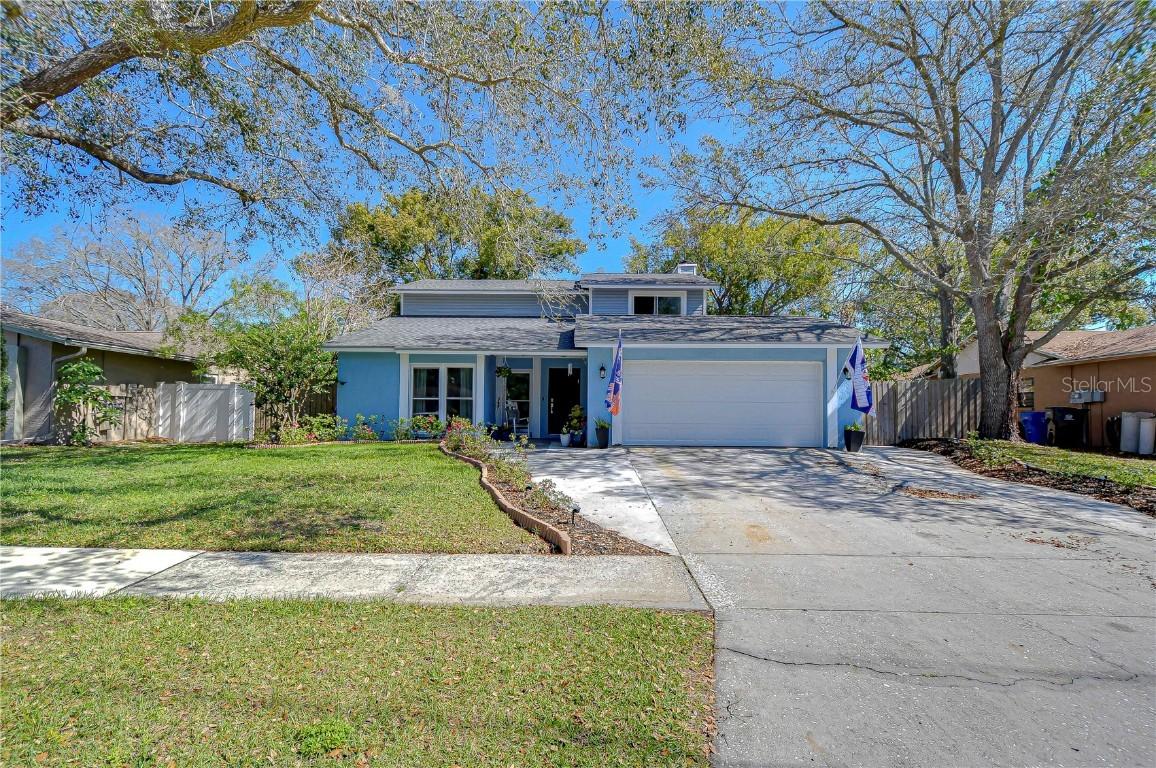 15927 Crying Wind Dr., Tampa, FL 33624