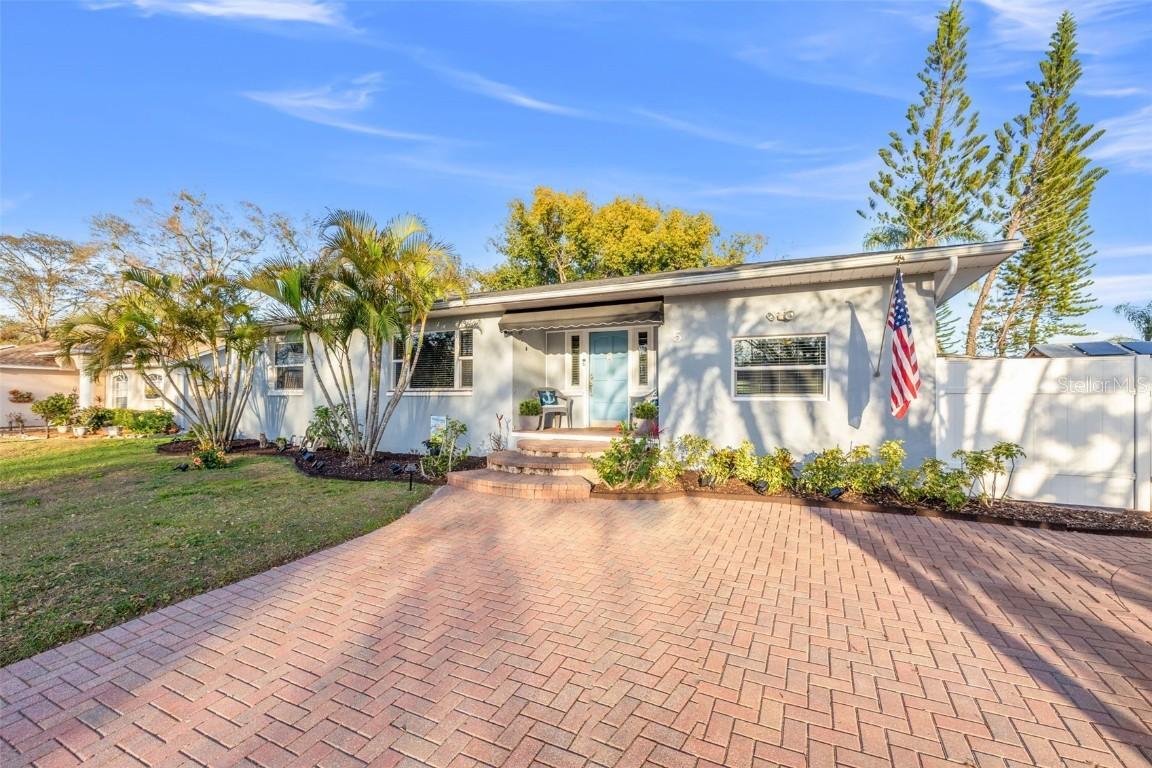 5 N Jupiter Ave., Clearwater, FL 33755