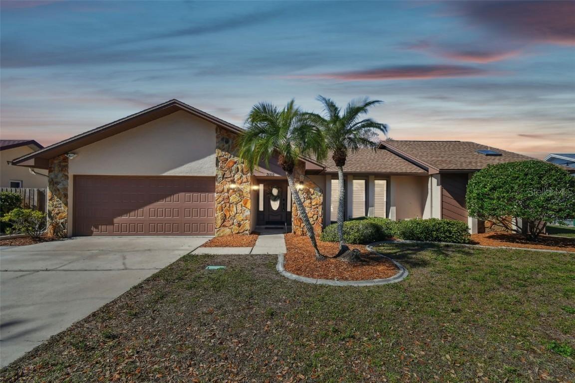 3111 Bishop Dr., Safety Harbor, FL 34695