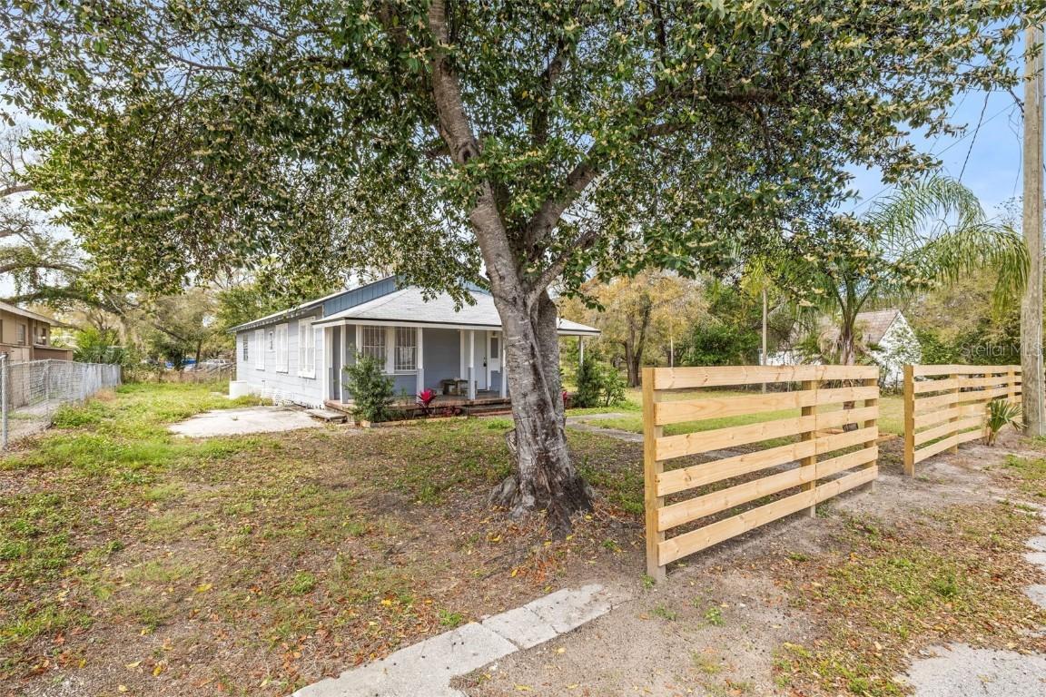 3814 N 48th St., Tampa, FL 33605