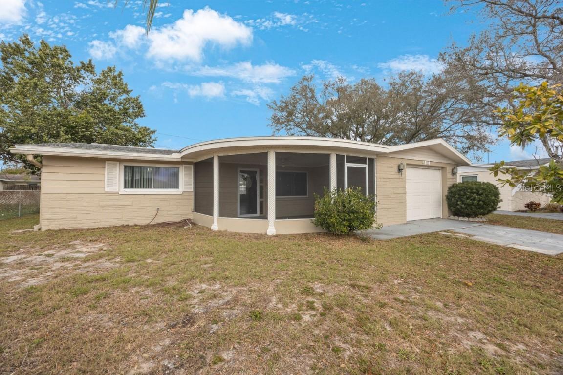 5317 Tammy Ln., Holiday, FL 34690