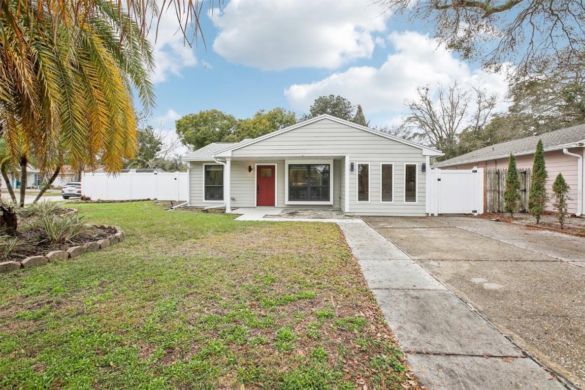 3782 Lake St George Dr., Palm Harbor, FL 34684