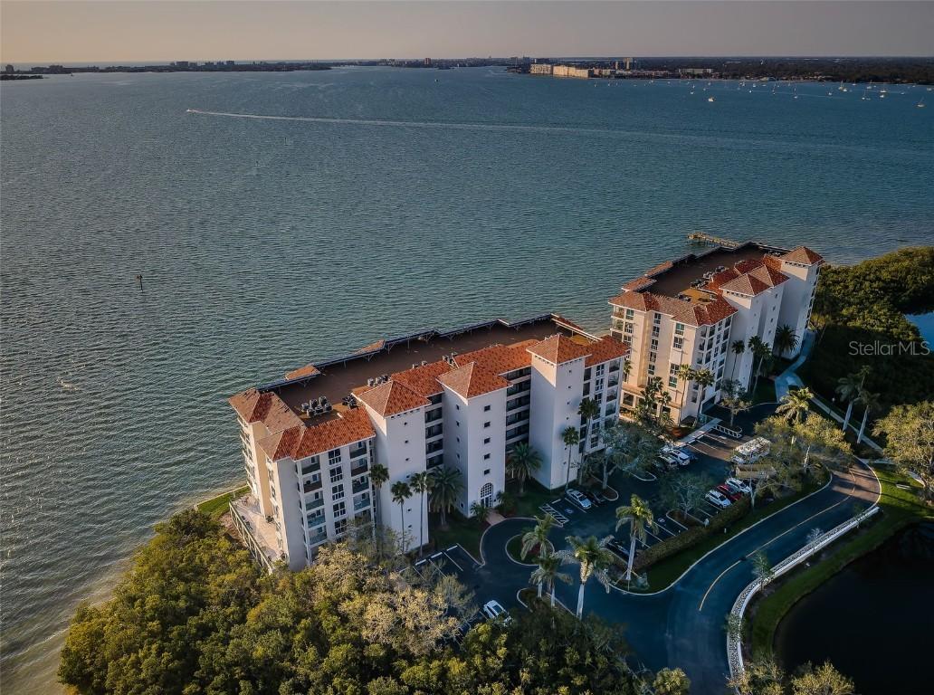 4830 Osprey Dr. #305, St Petersburg, FL 33711