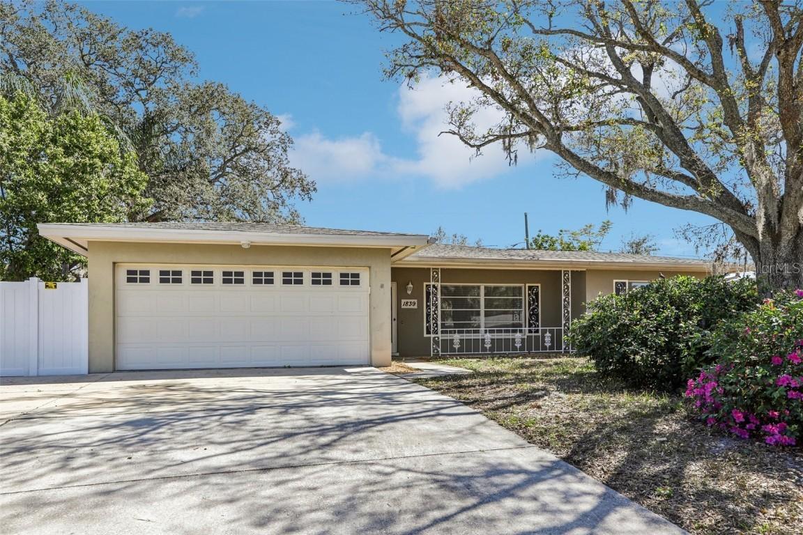 1839 Ridgeway Dr., Clearwater, FL 33755