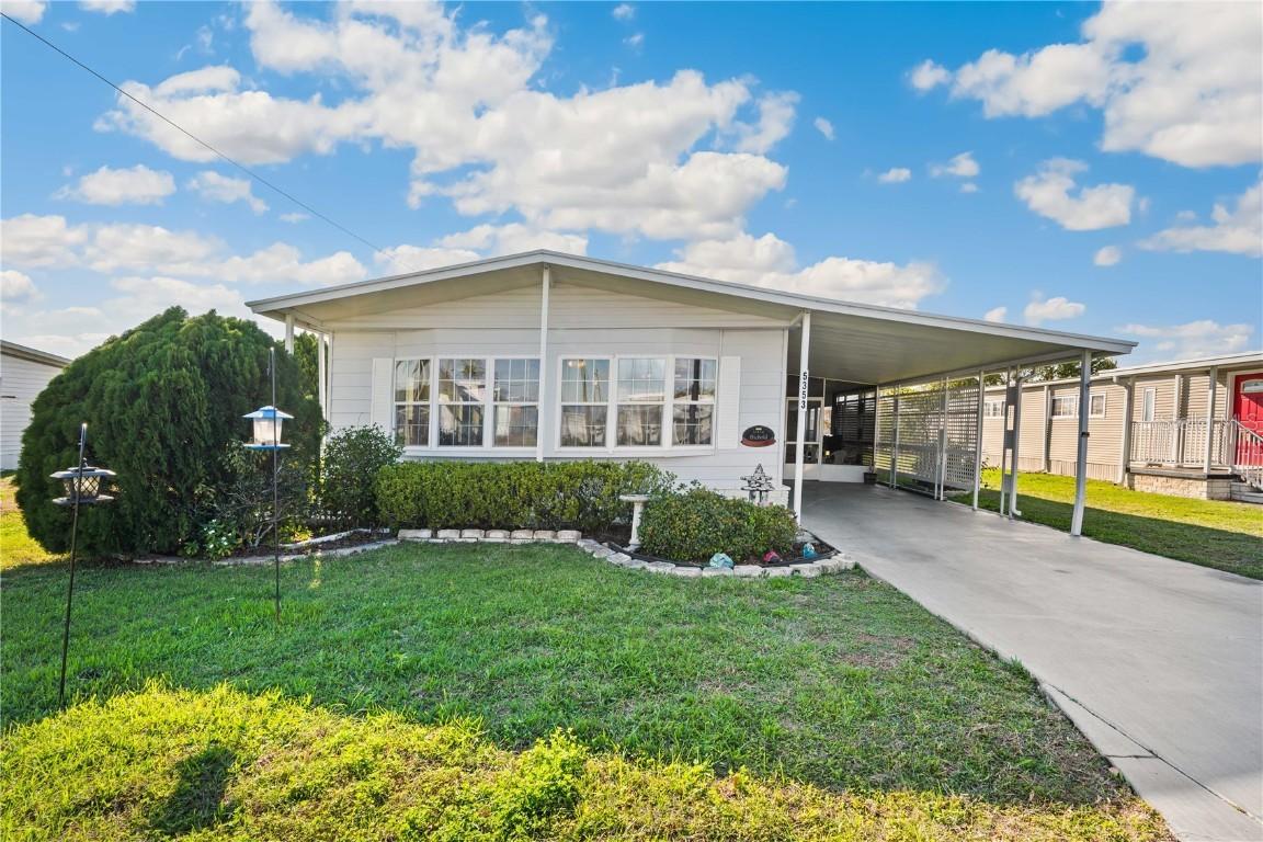 5353 Waters St., Zephyrhills, FL 33542