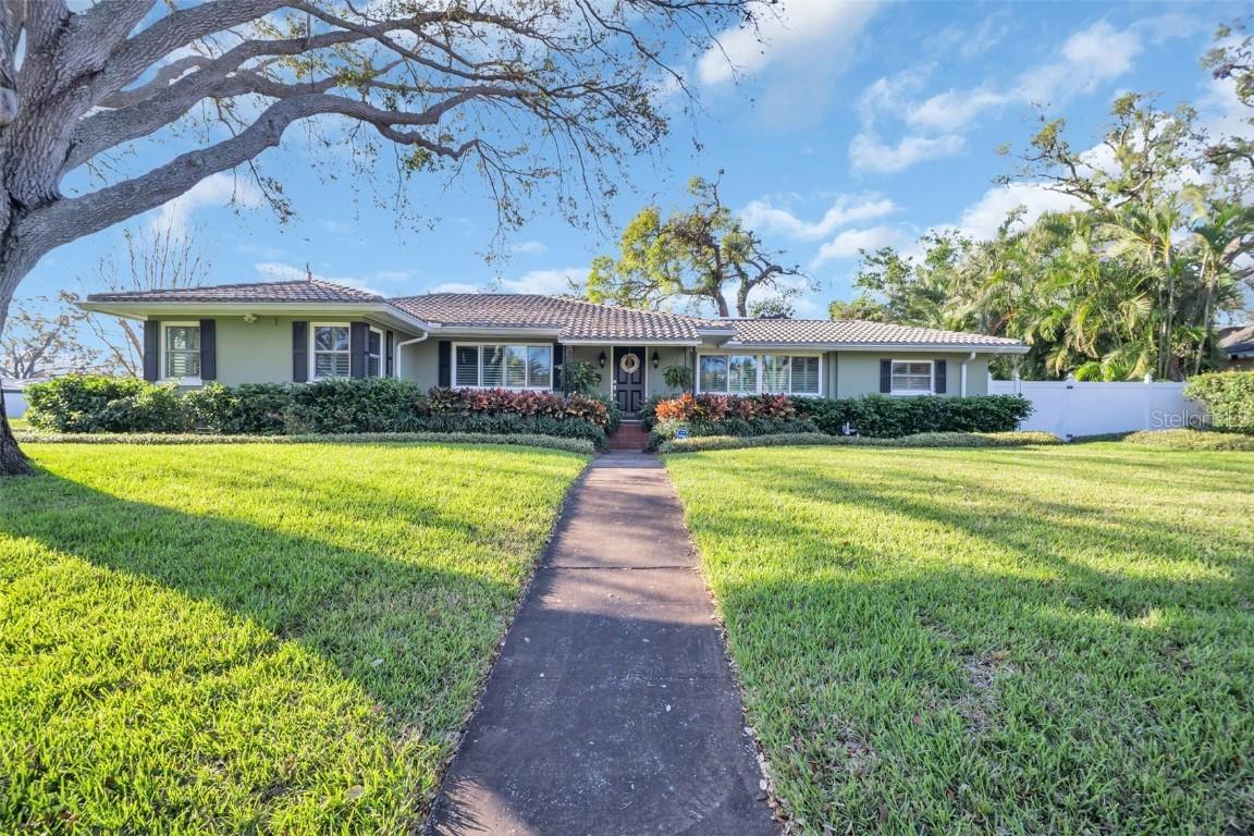 6300 6th Ave., St Petersburg, FL 33710