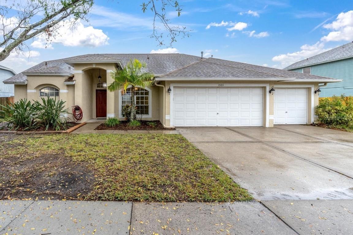 1521 Ledgestone Dr., Brandon, FL 33511