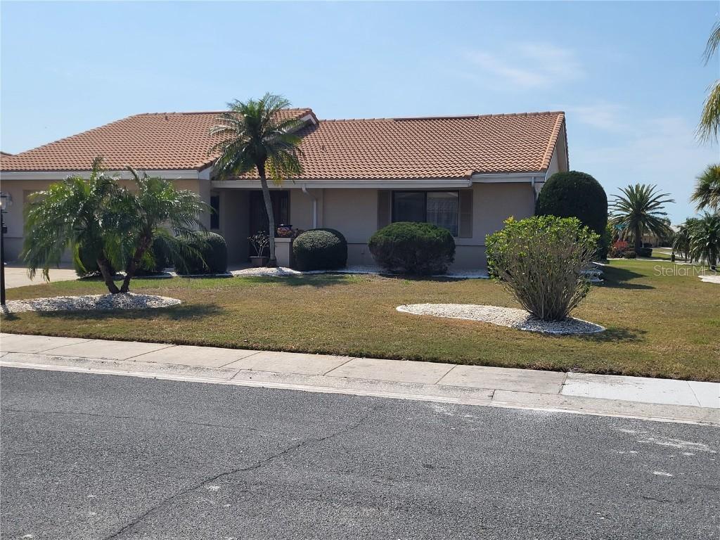 701 Baltusrol Way, Sun City Center, FL 33573