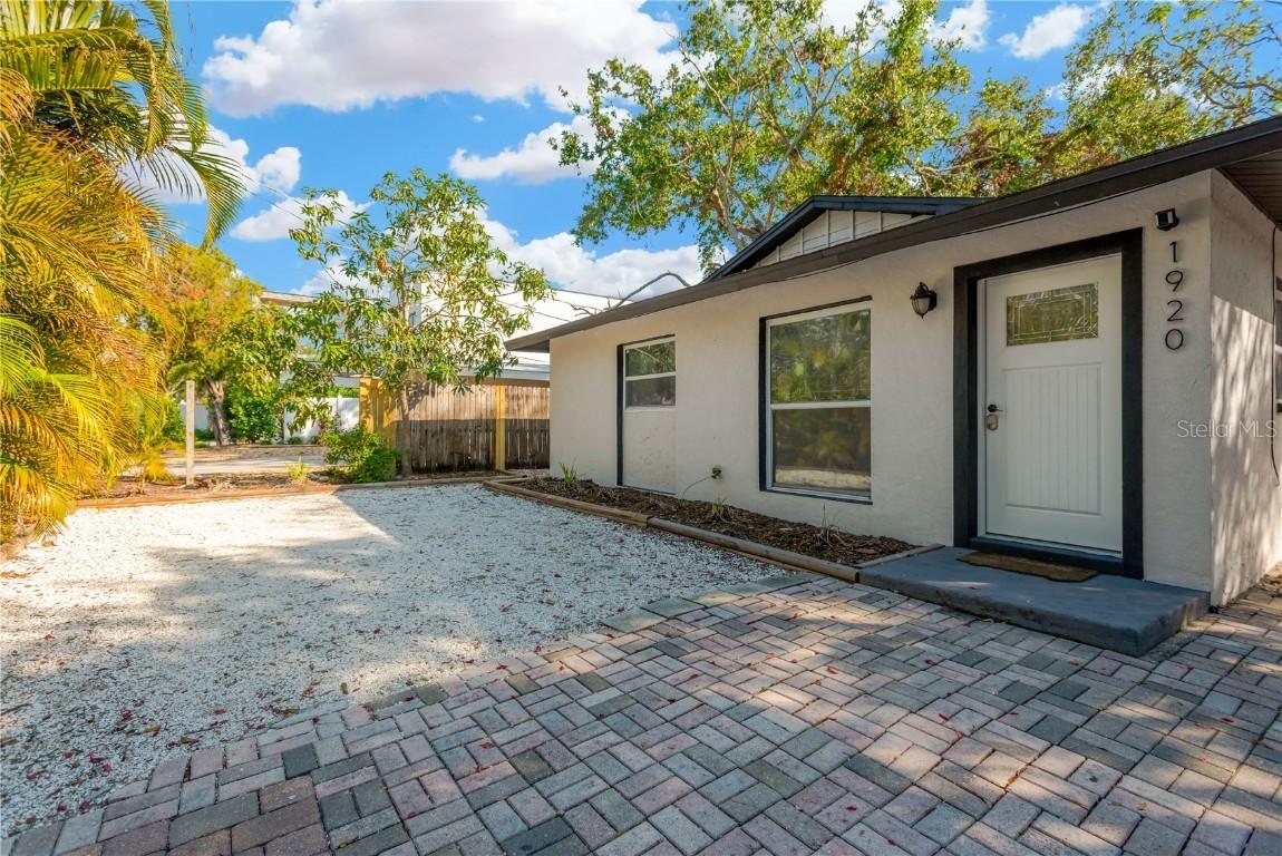 1920 9th St. #2, Sarasota, FL 34236