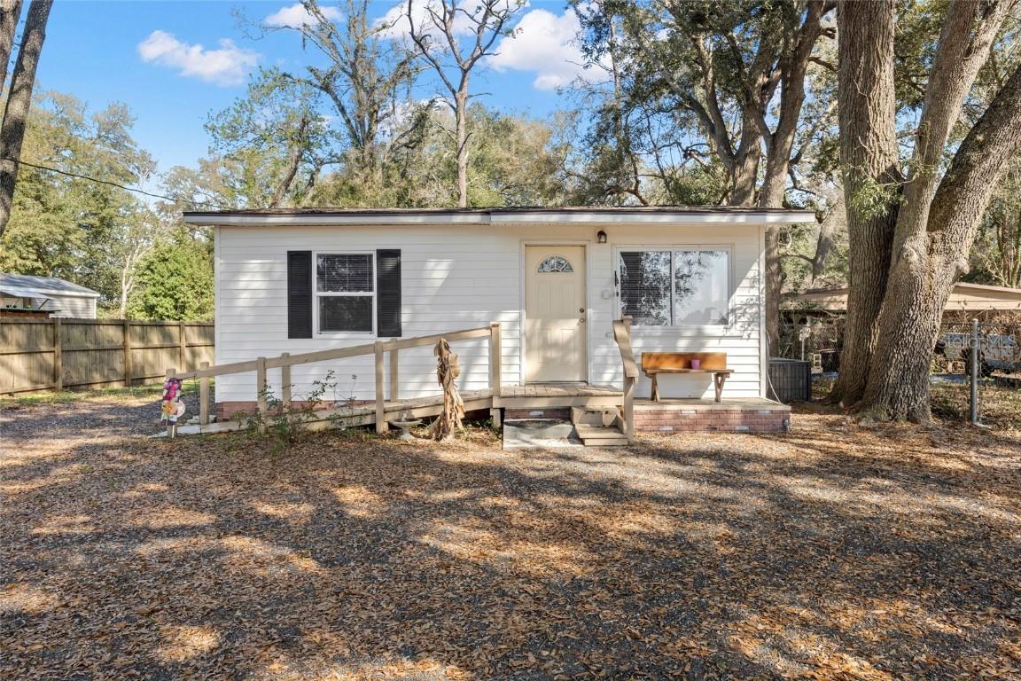3925 NE 92nd Pl., Anthony, FL 32617