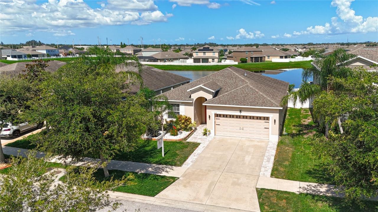 924 Peregrine Hill Pl., Ruskin, FL 33570