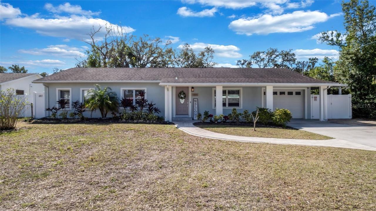 1316 W Hiawatha St., Tampa, FL 33604