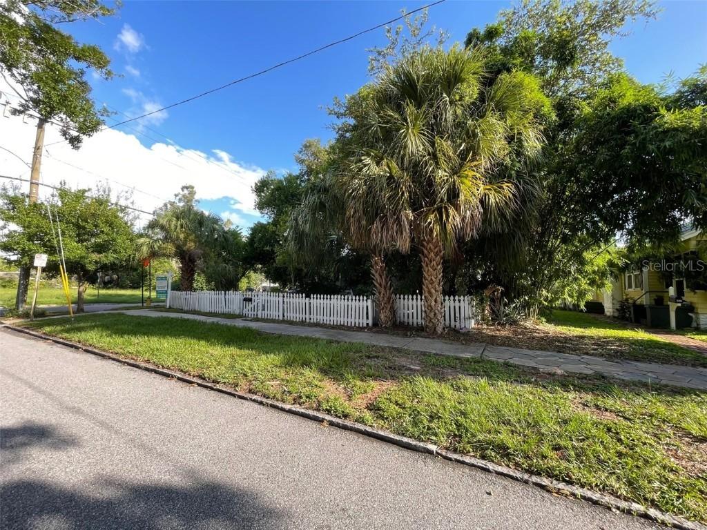 2963 Dartmouth Ave., St Petersburg, FL 33713