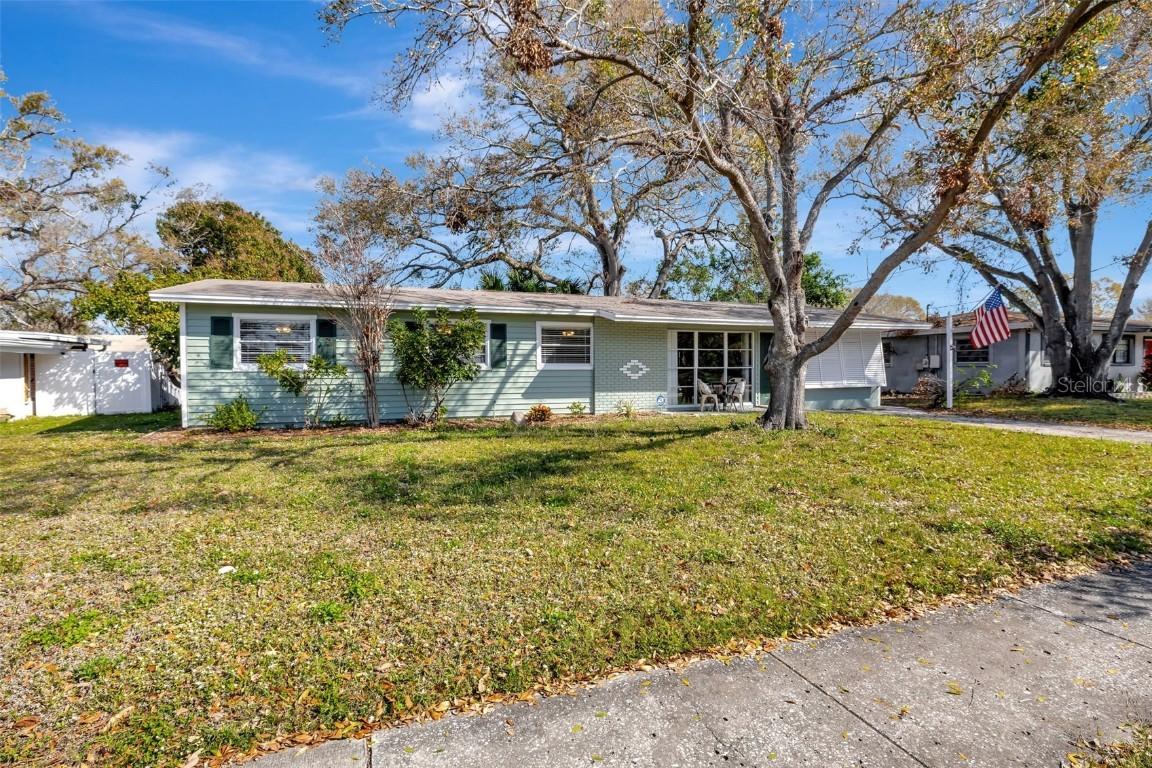 4423 W Montgomery Ave., Tampa, FL 33616