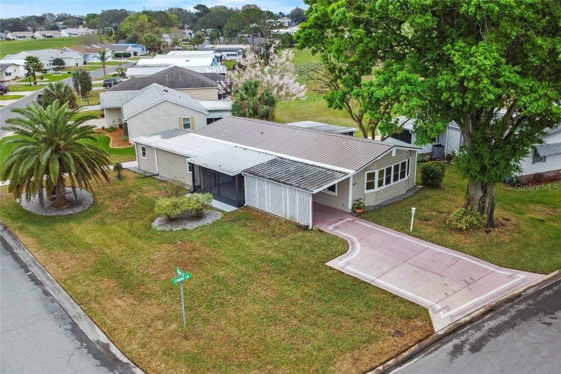 1629 Lauren Ln., Lady Lake, FL 32159