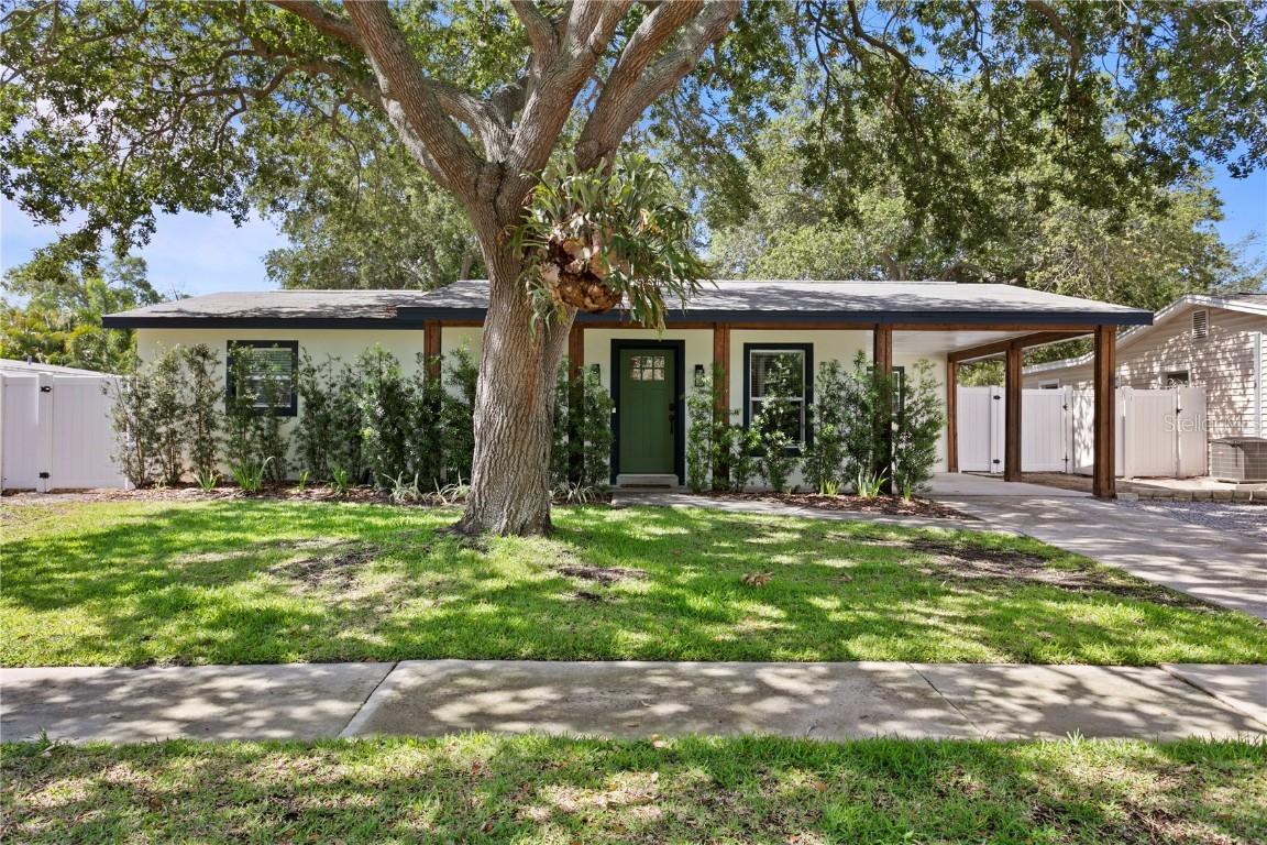 2912 W Winthrop Rd., Tampa, FL 33611